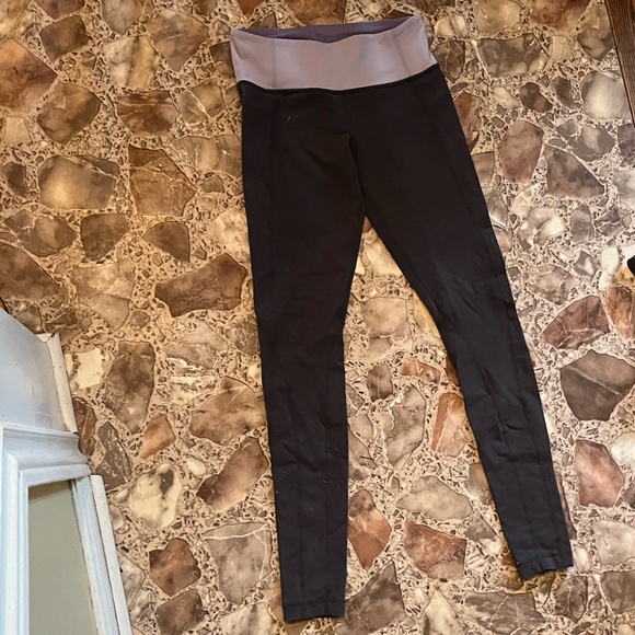 Lululemon Yoga Pants - Picture 1 of 2